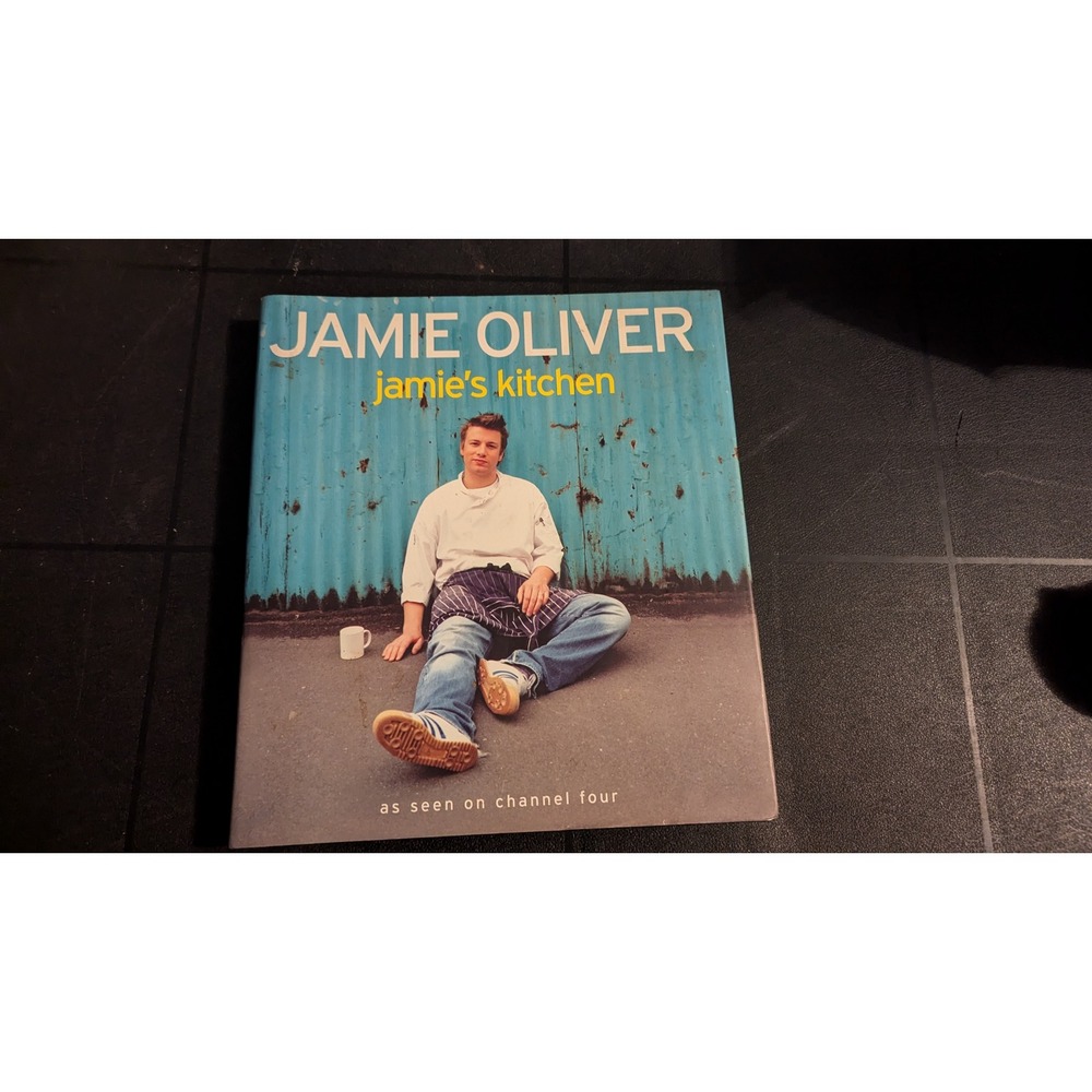 Jamie Oliver's‎ Kitchen Cookbook Recipes TV Chef Celebrity Cook Book